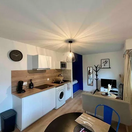 -le Majorelle- Studio Parking Balcon Centre Wifi Appartement Quimper
